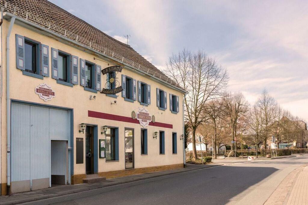 Pension Goldene Mitte Groß-Zimmern Eksteriør bilde